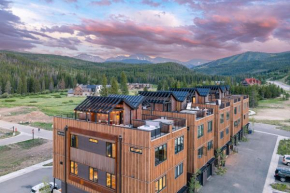 New Luxury Loft 49 I Rooftop Hot Tub & Lounge I Great Views I Best Price I FREE Adventures Daily